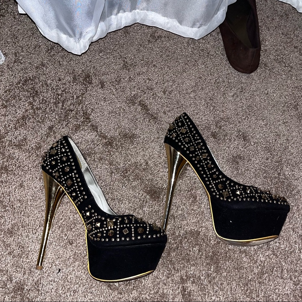 Black And Gold Studded Pumps
